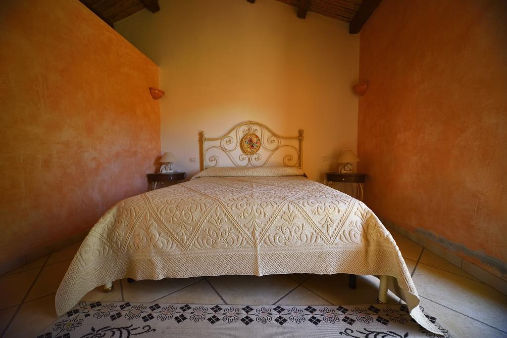 Lu Rotu Villa Sant'Antonio di Gallura Exterior photo